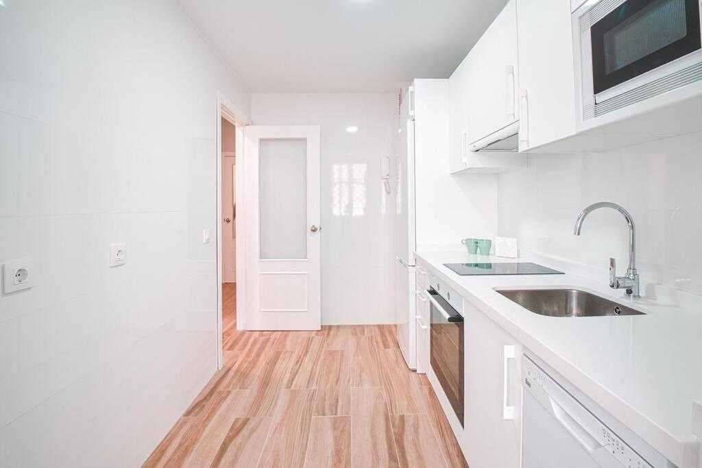Apartamento New Folch Sevilla B ภายนอก รูปภาพ
