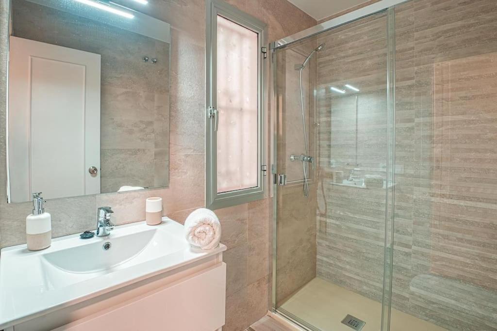 Apartamento New Folch Sevilla B ภายนอก รูปภาพ